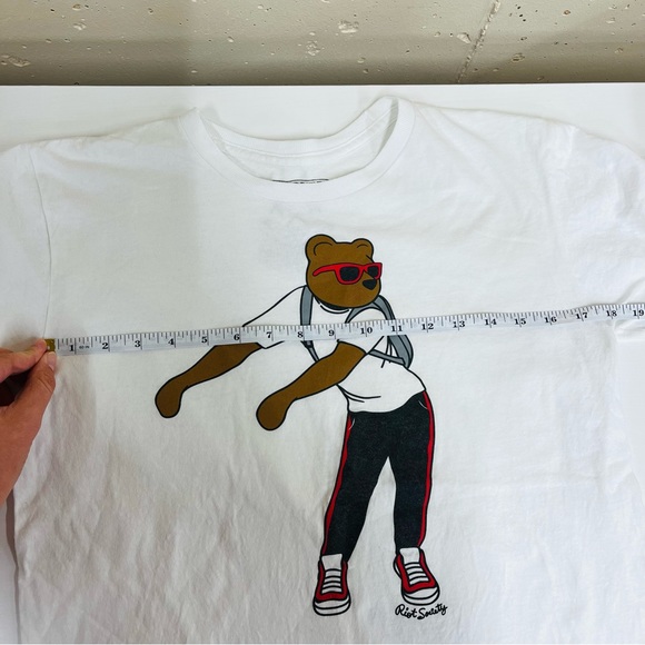 Riot Society Cartoon Bear Dancing Flossing White Short Sleeve Tee Size Large - Picture 5 of 6